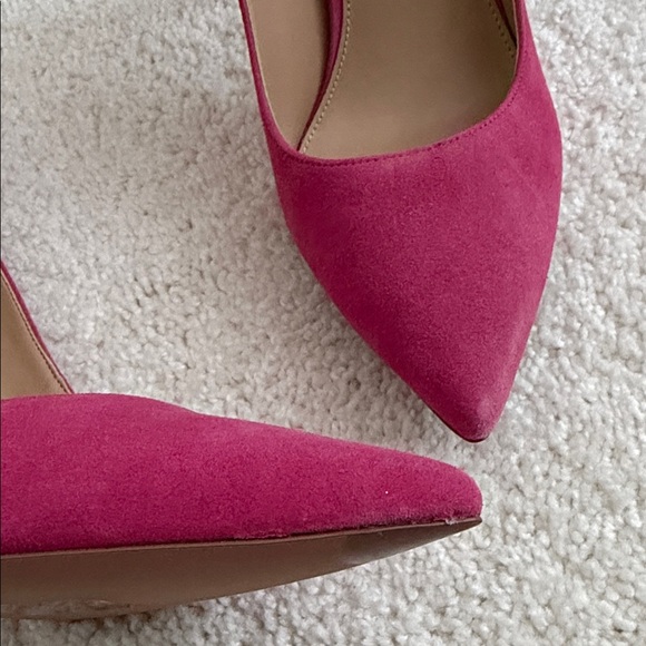 Michael Kors Fuchsia Suede Heels - Picture 5 of 7